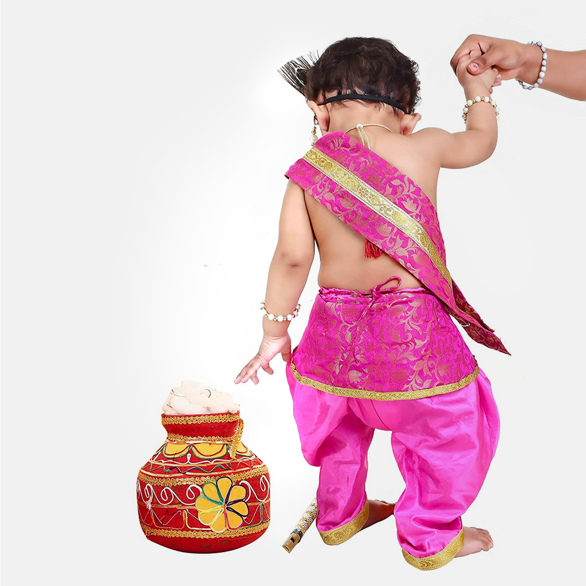 Kudla Origin Rao Family celebrate Krishna Janmashtami in Traditional  Festive Attire - Mangalorean.com
